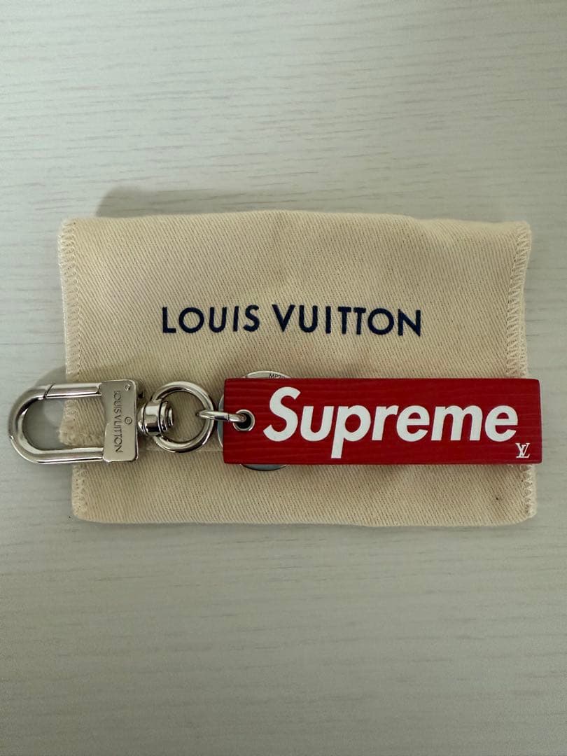 ルイヴィトンシュプリーム キーリング キーホルダー MP2074