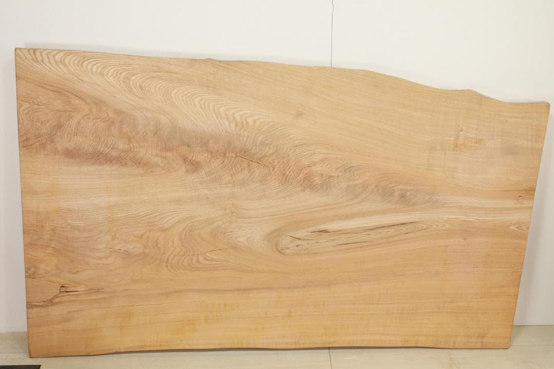 店頭展示品　１枚板　欅製　無垢材　和モダン　ローテーブル 天厚9㎝ BJ141