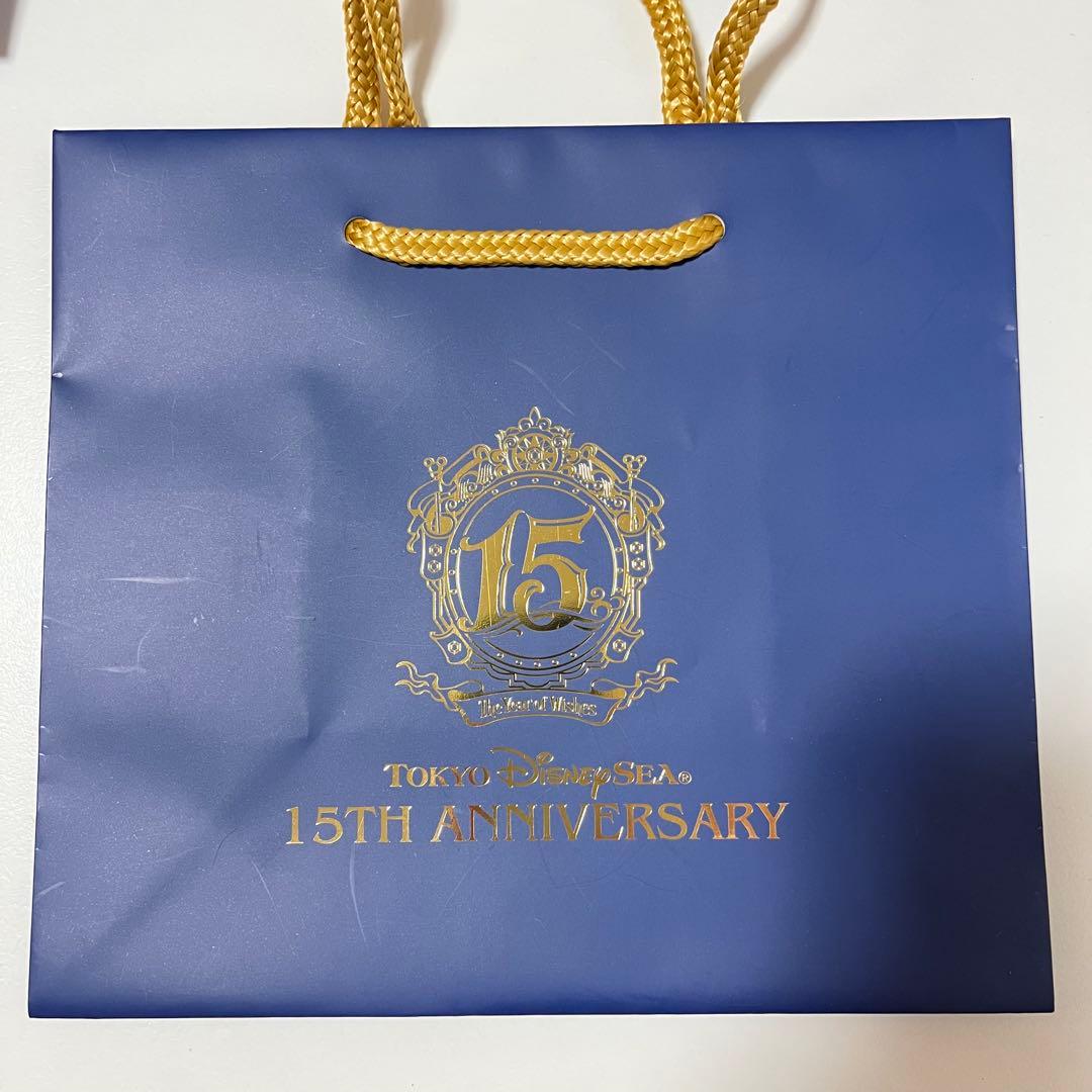 ディズニーシー 15周年 G-SHOCK ホワイト 箱・説明書付 ミッキー