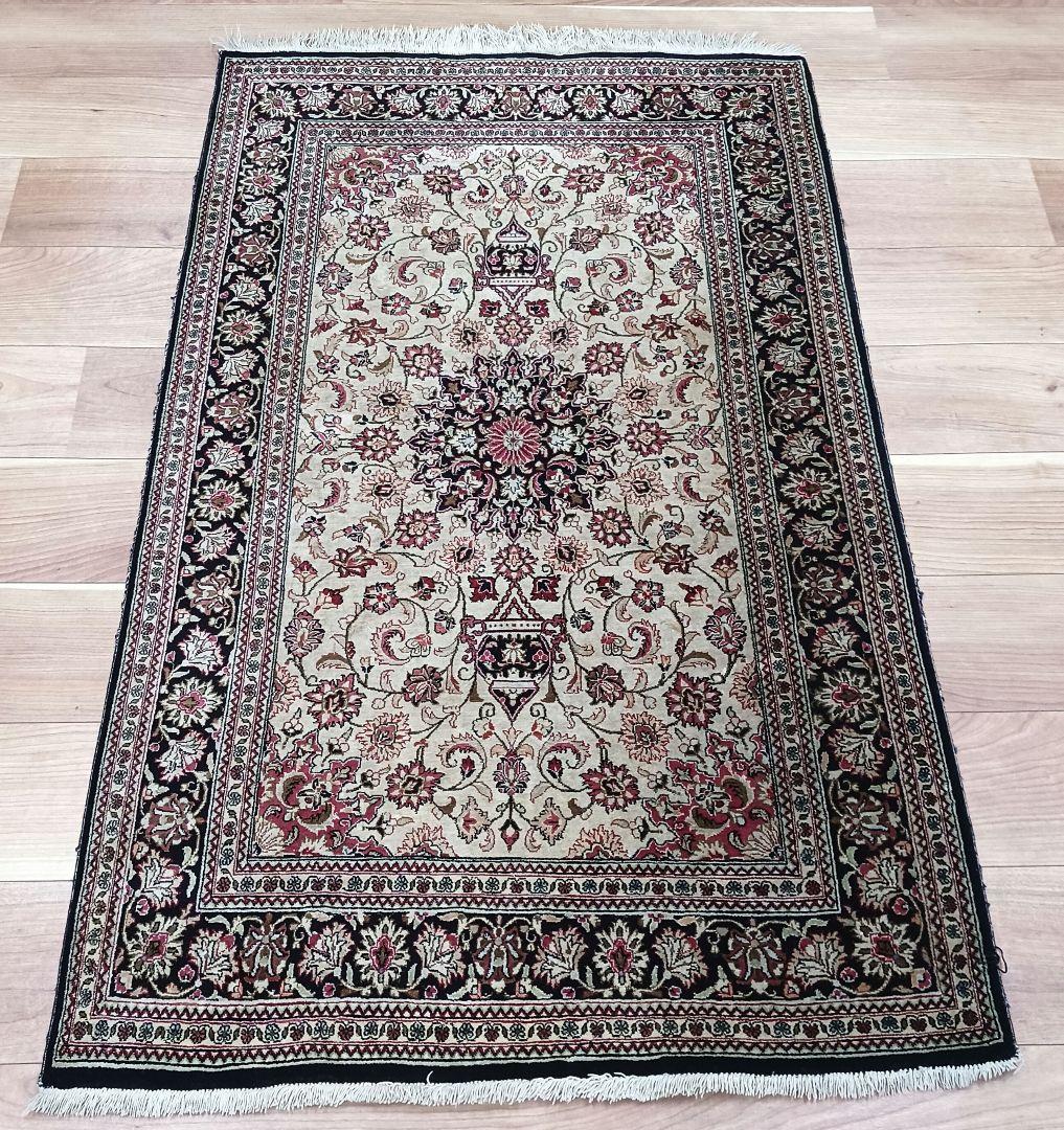 専用 Y3177-1 高級ペルシャ絨毯 クム産 手織90万ノット 130×89㎝