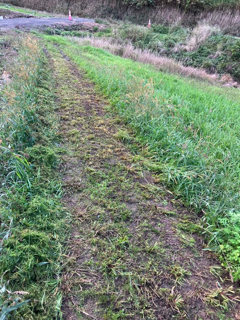 John Deere LA105 草刈り機