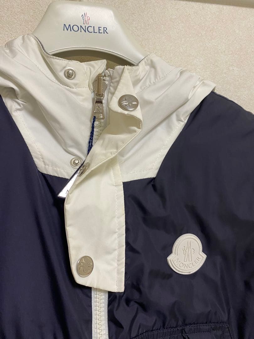 月末価格【美品】MONCLER キッズ フード付ジャケット リバーシブル