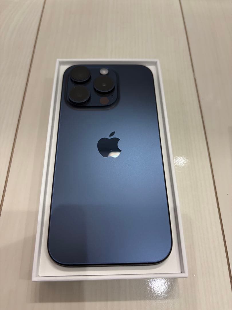 Apple iPhone 15 Pro ブルーチタニウム　本体