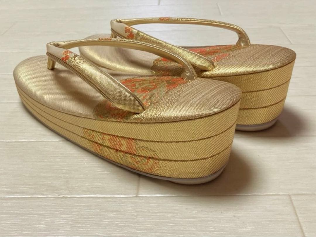 《美品・箱付き》佐賀錦　草履バッグセット　東京芝山　正絹　ゴールド　厚底