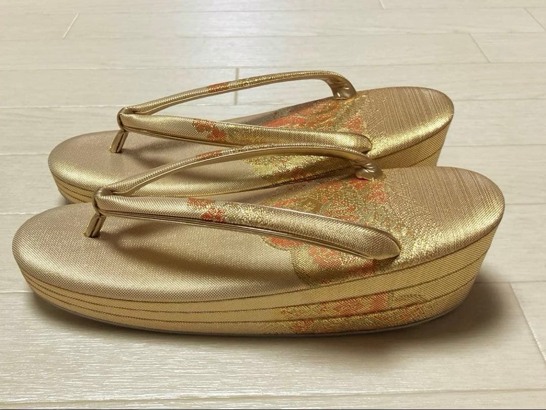 《美品・箱付き》佐賀錦　草履バッグセット　東京芝山　正絹　ゴールド　厚底