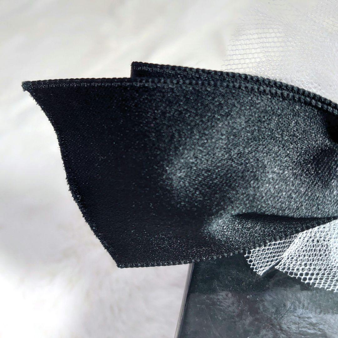 シャネル　コサージュ　リボン　ブローチ　白レース＆黒サテンリボン　メッシュ