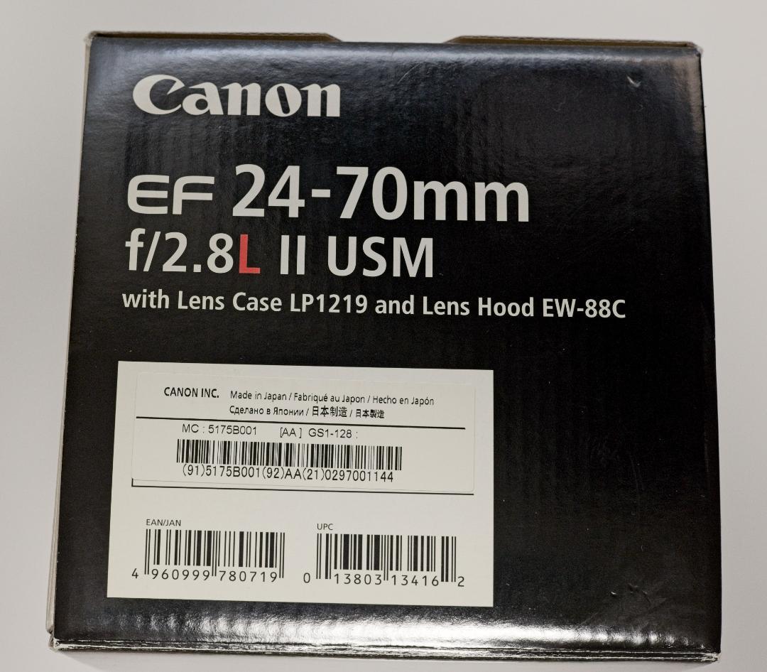 【極美品】Canon EF 24-70mm F2.8L II USM