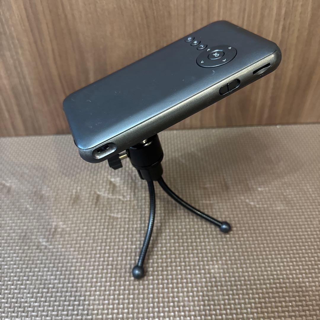 小型プロジェクター KABENI(カベーニ)