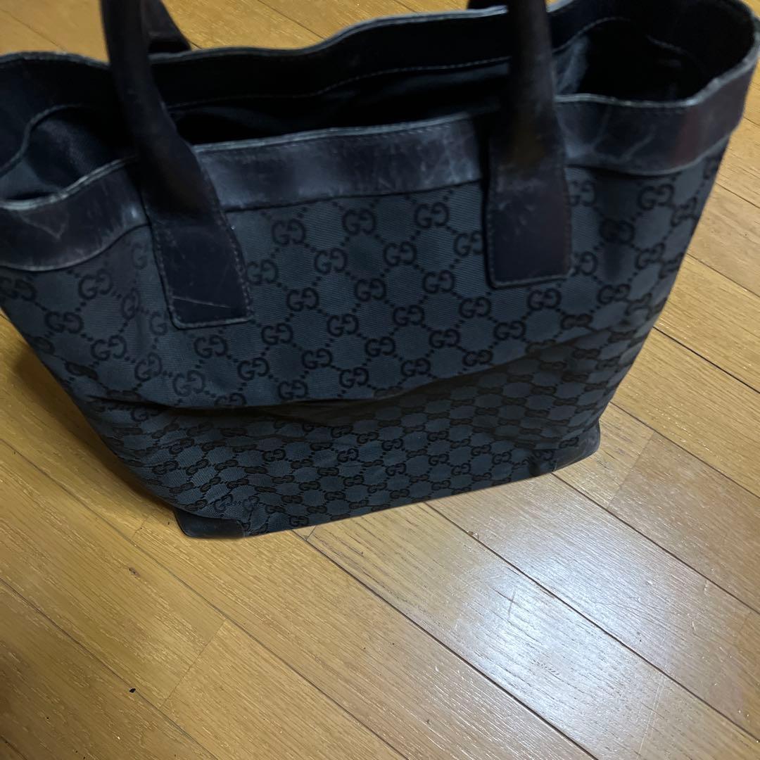 グッチ