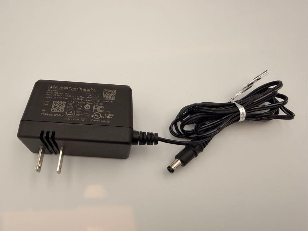 東芝 REGZA ポータブルDVDプレーヤー SD-P1010S ＋DVD5枚