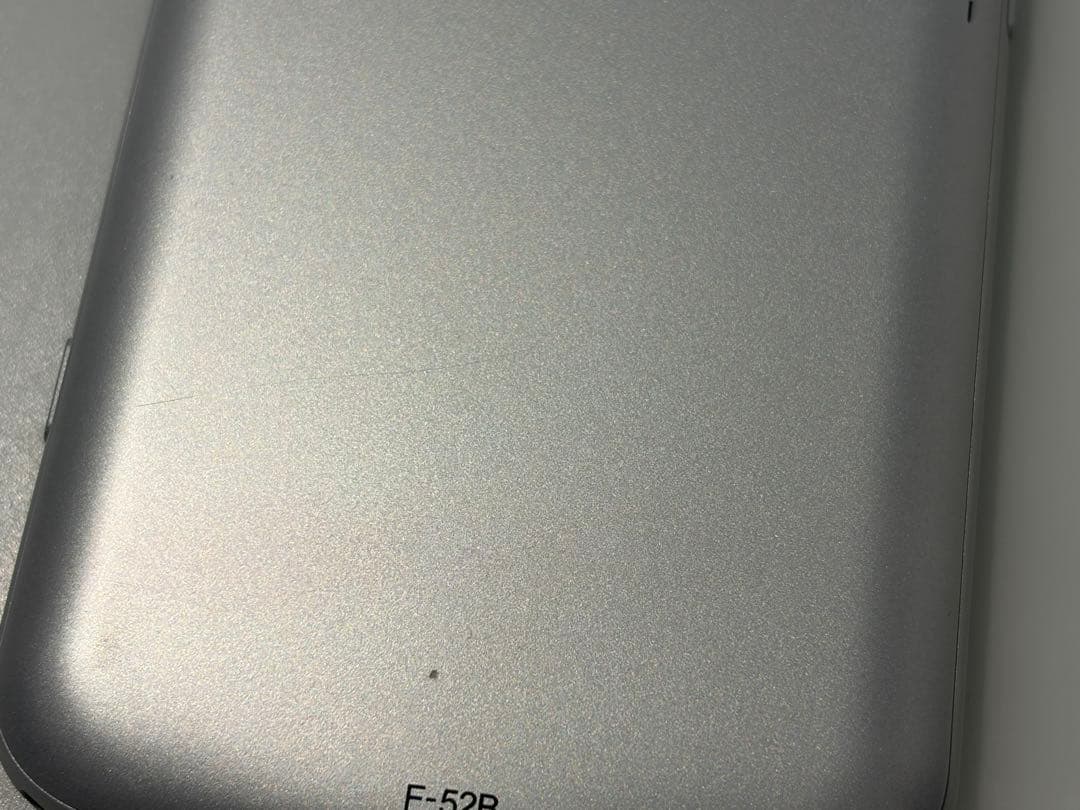 ■【中古】FCNT らくらくスマートフォン　F-52B