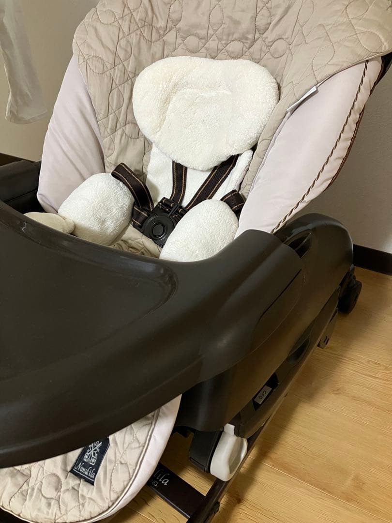 コンビネムリラAUTO SWING抱っこプラスお譲り先様募集中です。