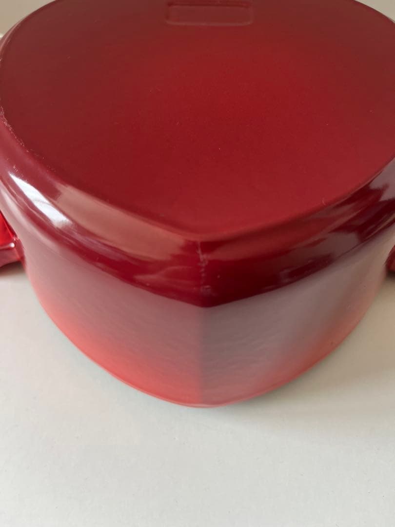 ルクルーゼ　ココットダムール　② チェリーレッド