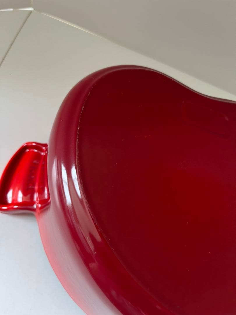 ルクルーゼ　ココットダムール　② チェリーレッド