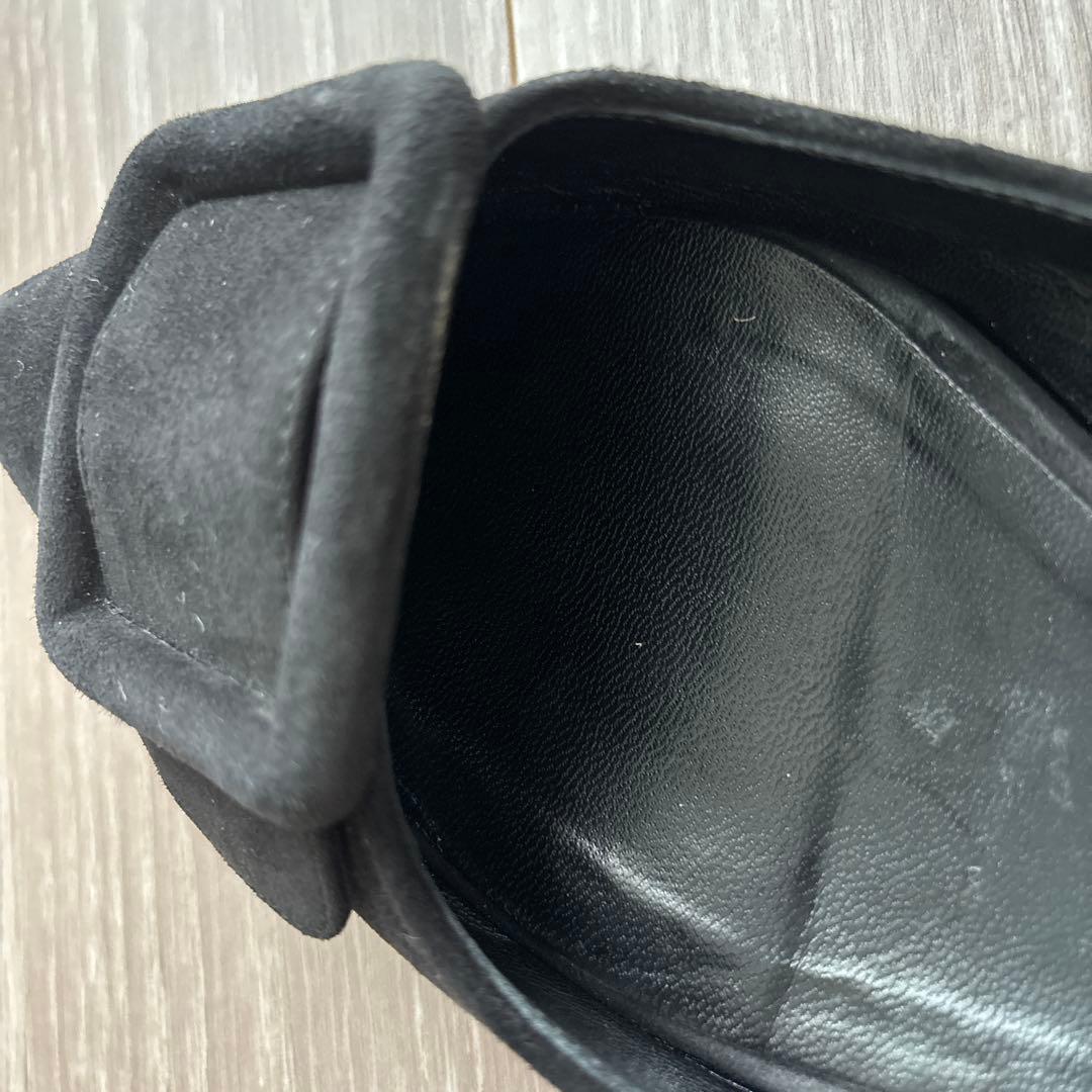 マノロブラニク メイセール フラット　ブラック　38