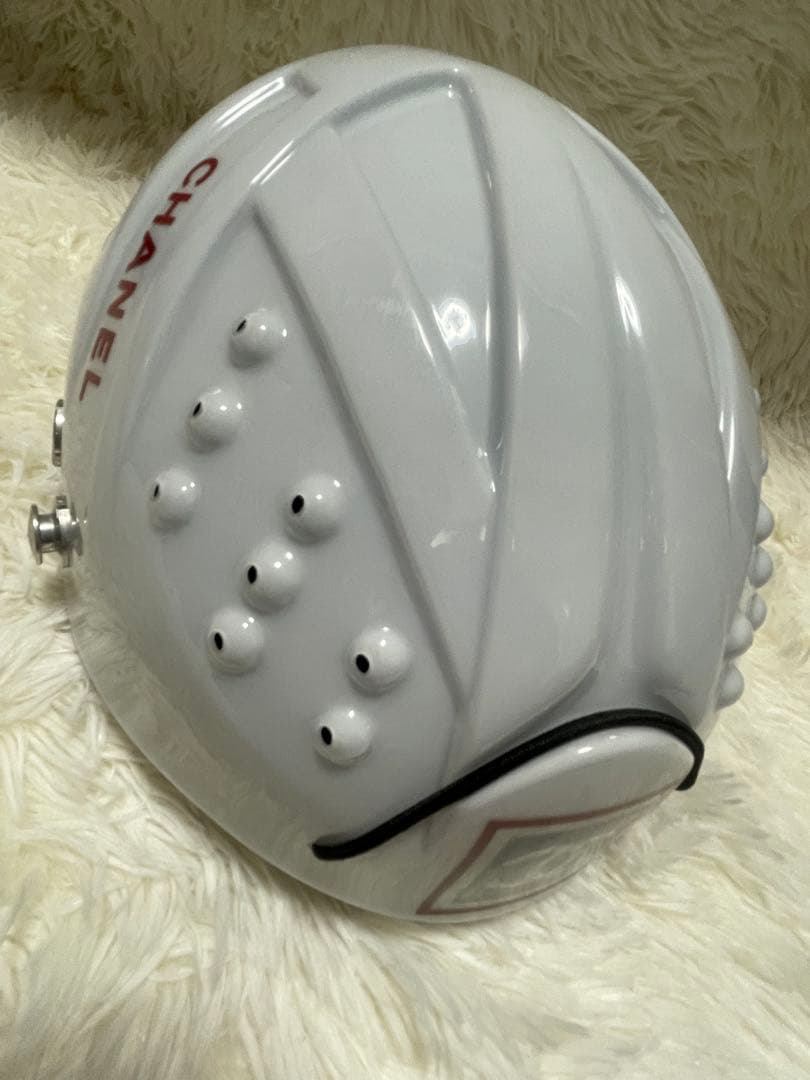 希少　CHANEL シャネル ヘルメット IDENTIFICATION 白