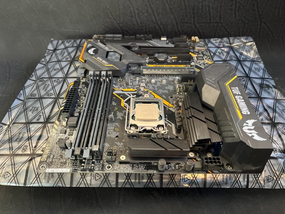 CPU Core i7-9700F+ASUS TUF Z390-PLUS GAMING