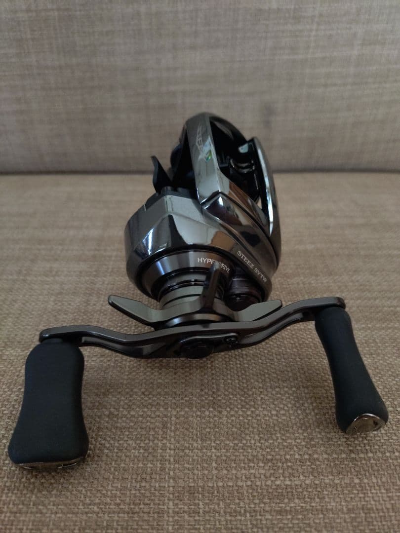 新品 ダイワ DAIWA バスベイトリール 24STEEZ 100L 左ハンドル