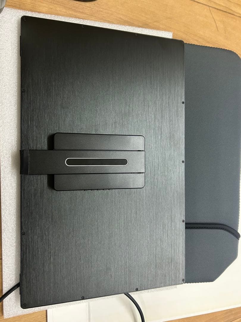 magedok MG156-ut02 4k モバイルモニター 15.6インチ