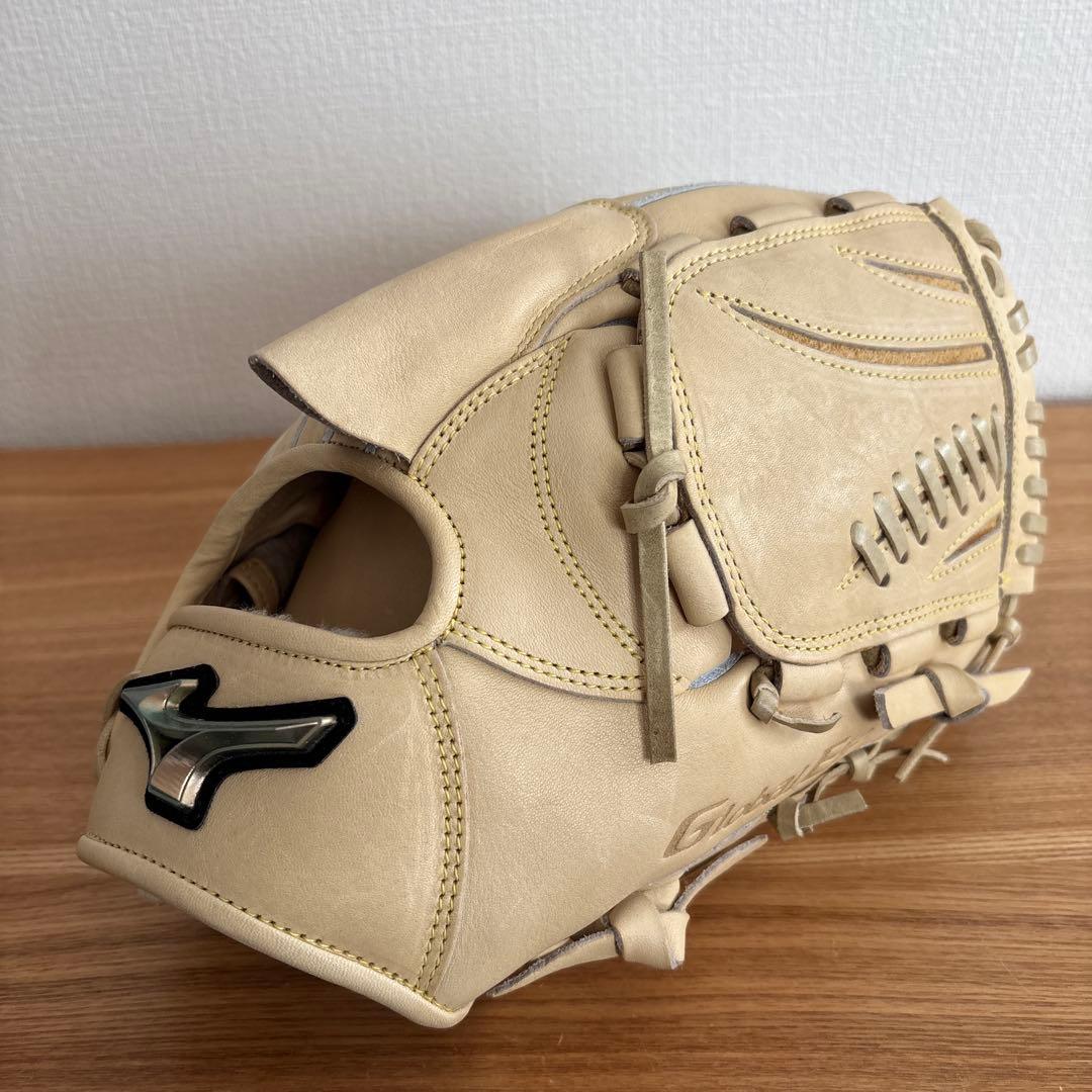 ミズノ　グローバルエリート　硬式　グラブ　投手用　グローブ　定価52,800円