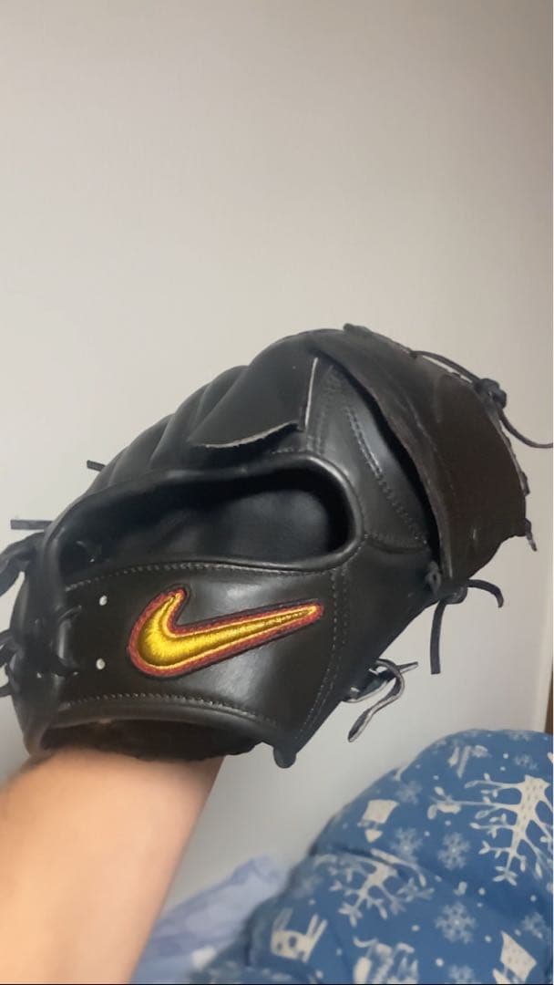 Nike 硬式グローブ 黒 DIAMOND ELITE 投手用　上原モデル　野球