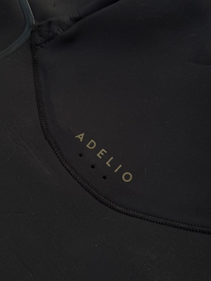 ADELIO フード付き ドライスーツ