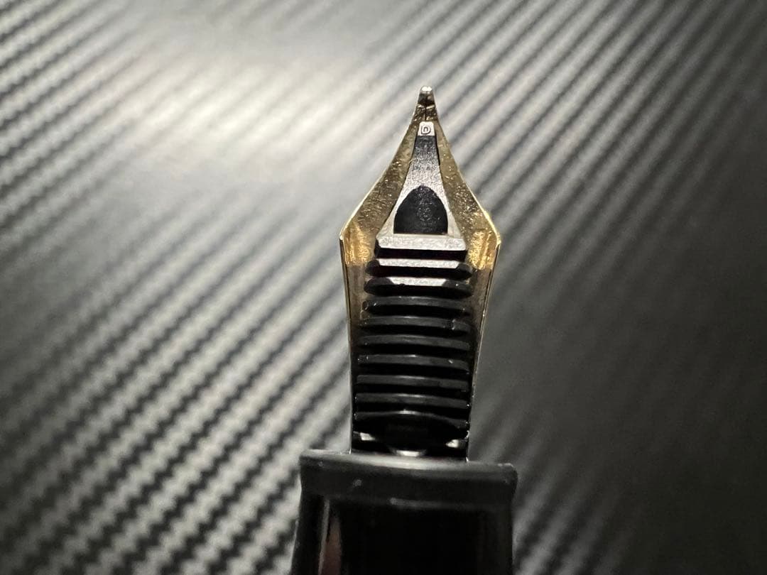 モンブラン マイスターシュテュック P145 万年筆 プラチナライン M 中字