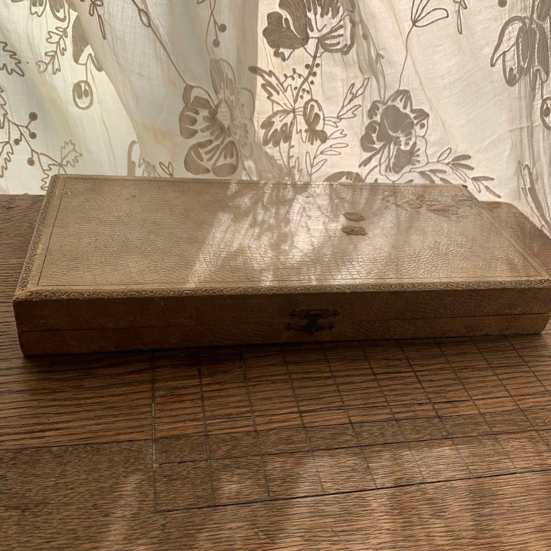 フランスアンティーク　彫金カトラリー　モノグラム入