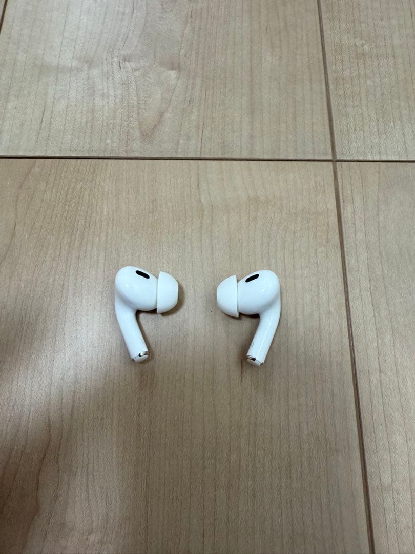 AirPods Pro 2 エアポッズプロ2 純正　正規品　本物　付属品あり