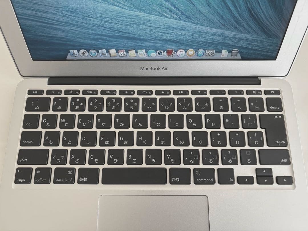 【美品】MacBook Air 11インチ Intel Core i5