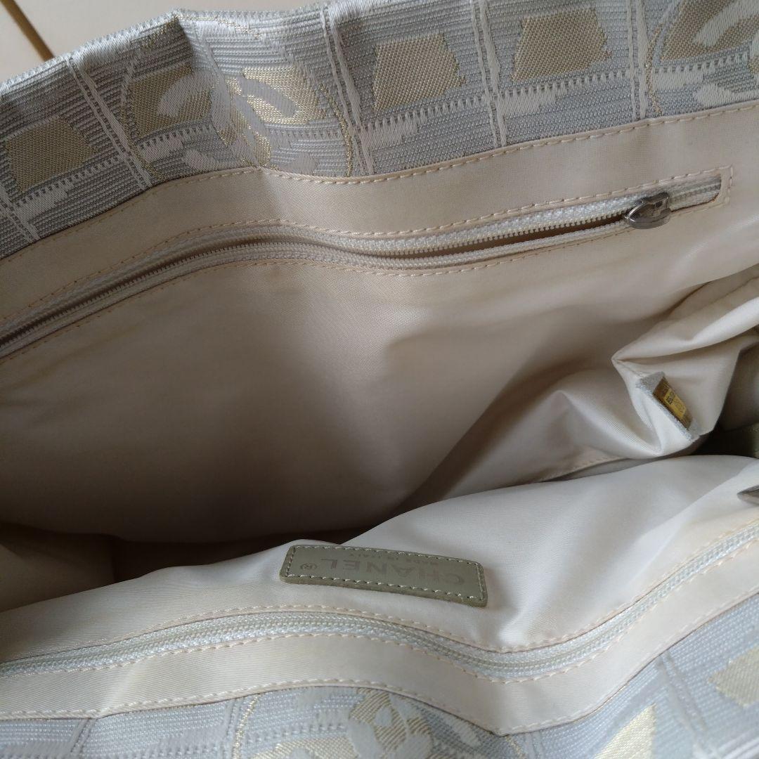 CHANEL ベージュ キャンバス ハンドバッグ