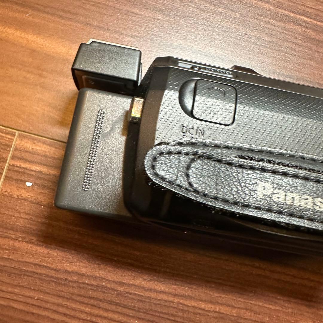 Panasonic HC-V700M ビデオカメラ 2675