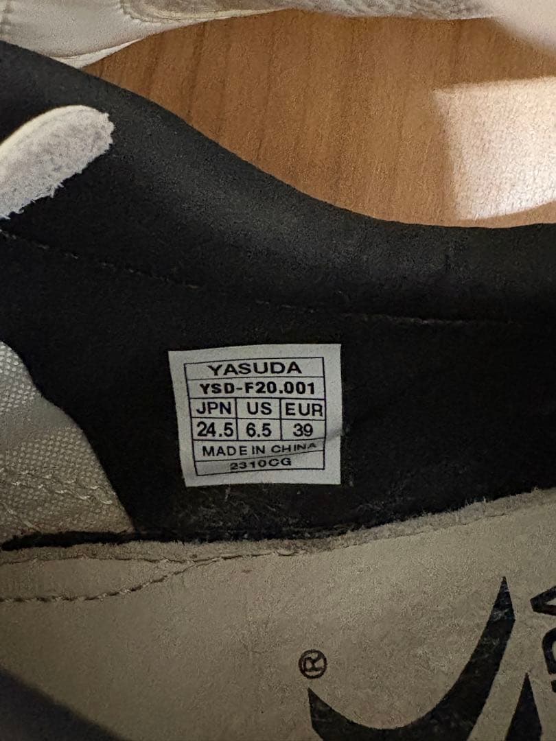 【美品】YASUDA ヤスダ 24.5cm サッカースパイク レガリスタPro