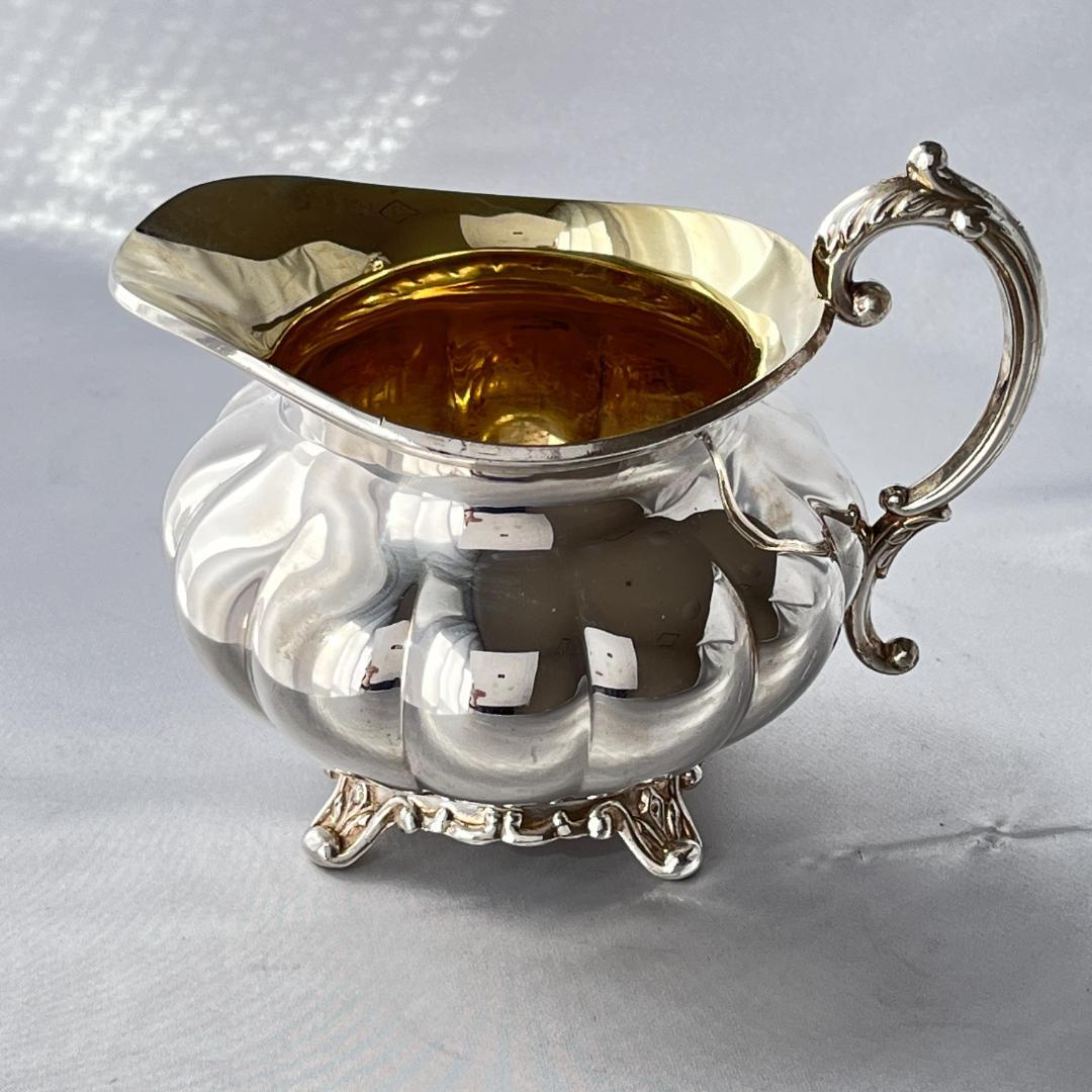 【Oneida】 メロンフォルムのティーサービス 4点