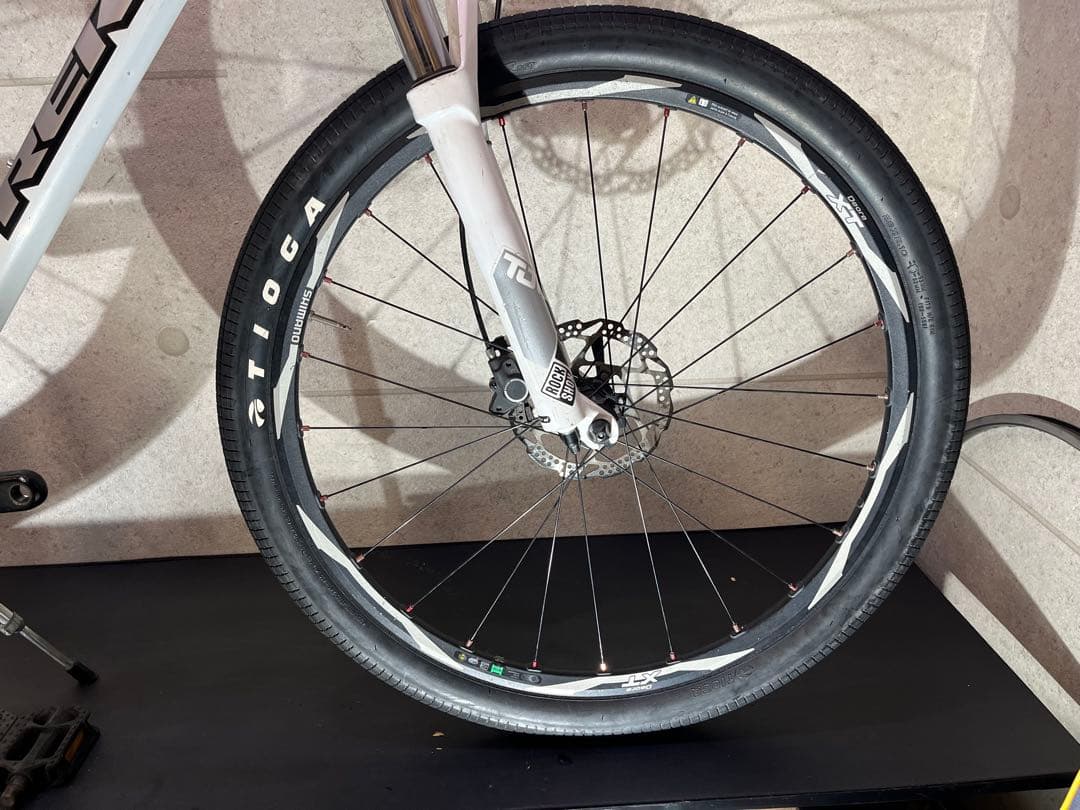 TREK TRT 6SERIES 6000 シマノDEORE XT 油圧ディスク