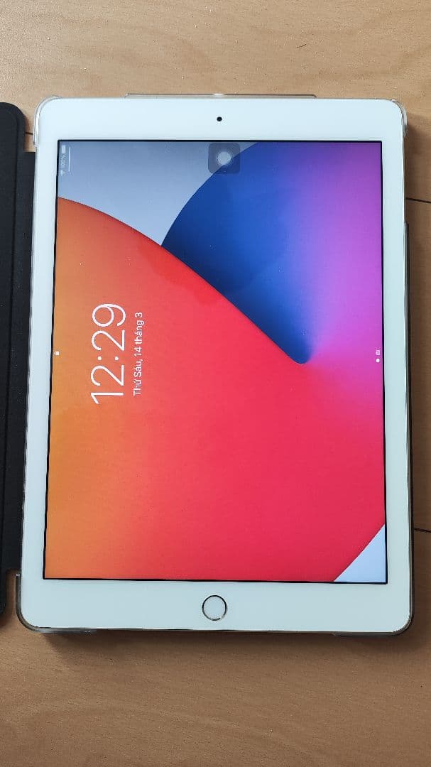 iPad (Air2) 32G バッテリー90%