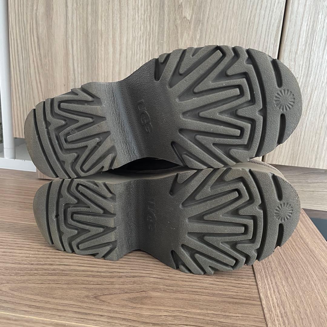 UGG Ultra Mini New Heights ムートンブーツ