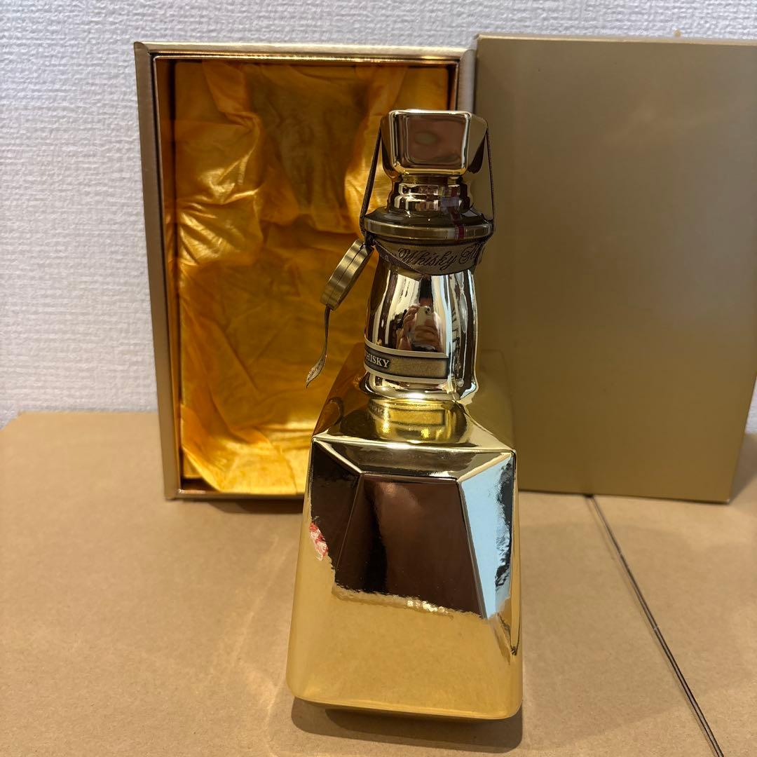 ＜非売品＞　サントリーウイスキーローヤルプレミアム15年　ゴールドボトル　（2）