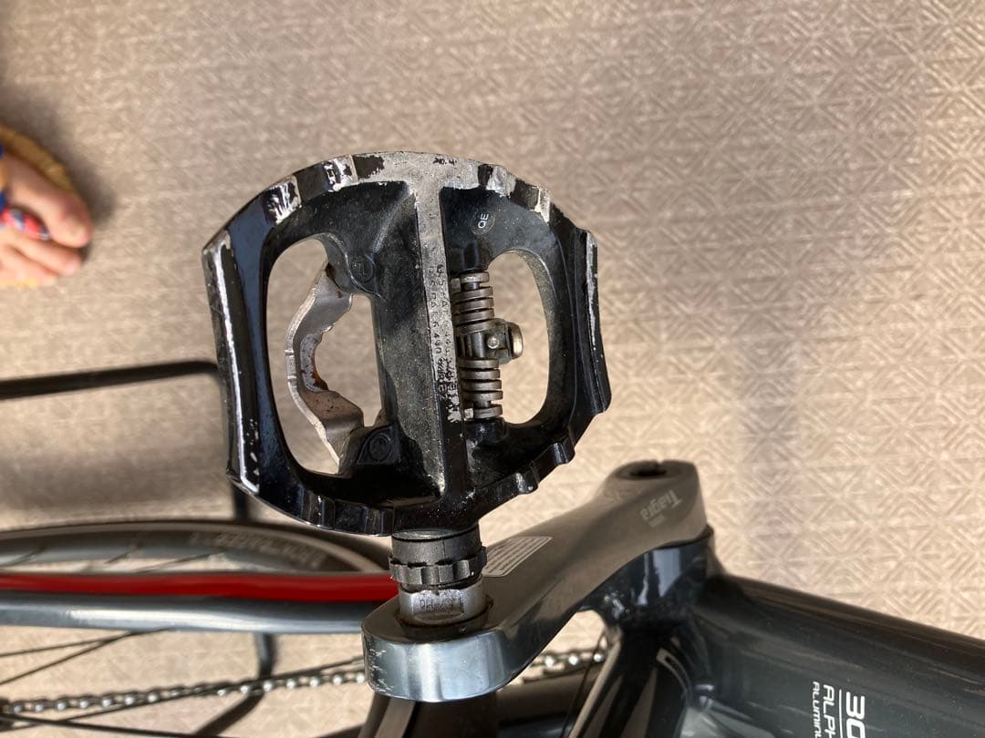 トレックEMONDA ALR4