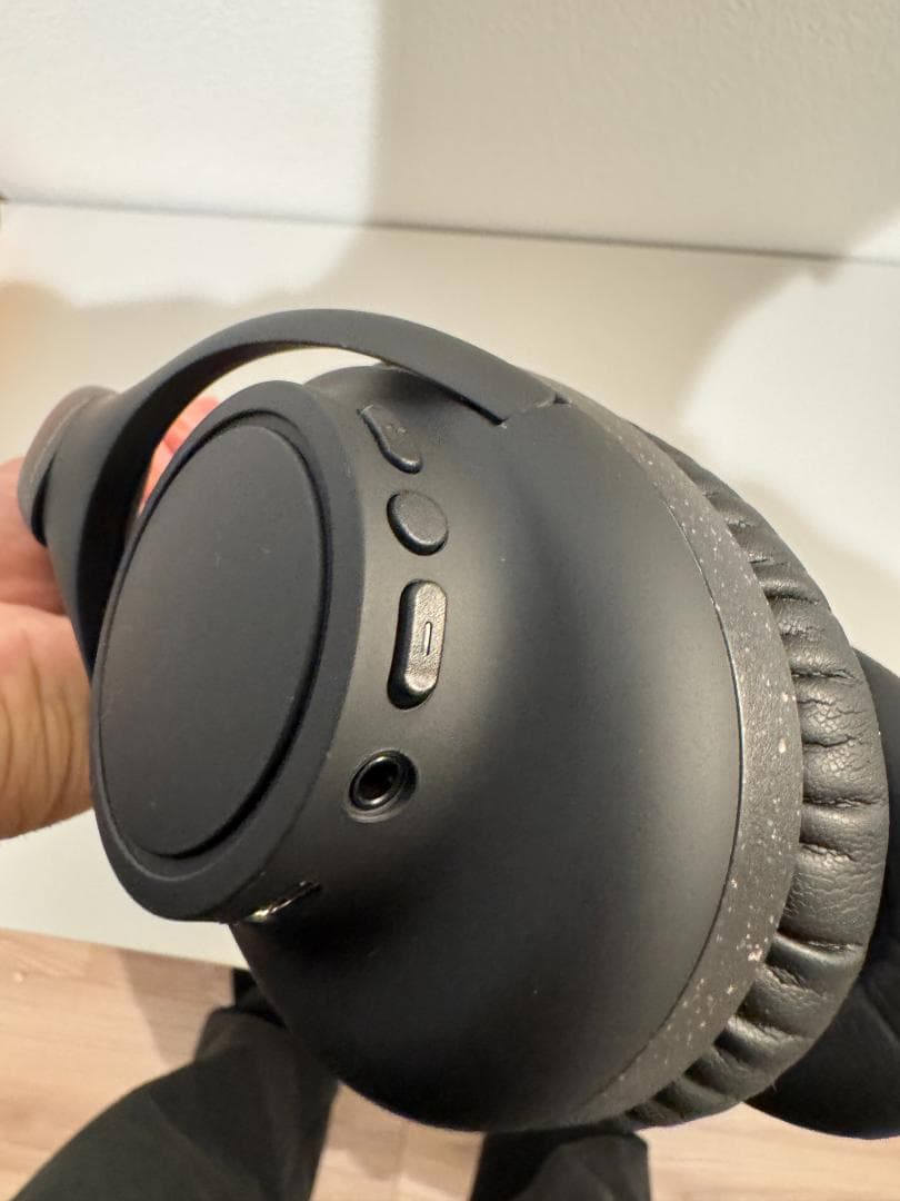 Audio-Technica ATH-S300BTワイヤレスヘッドホン ブラック