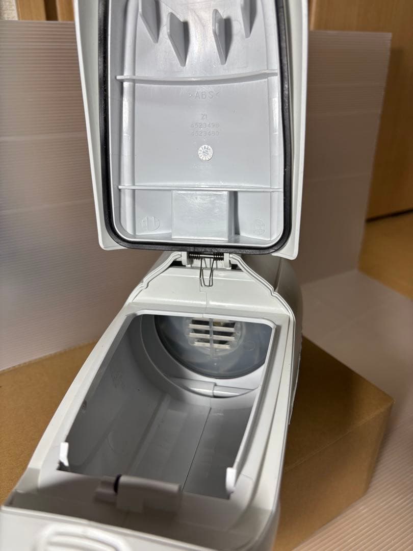 マキタ CL182FD 掃除機 クリーナー バッテリー 充電器　セット