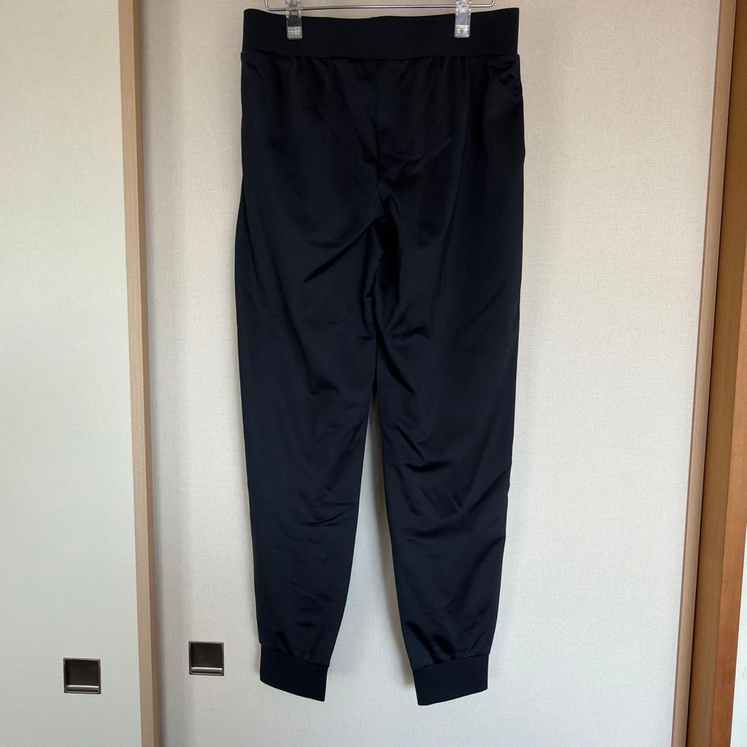 エンポリオアルマーニ　トラックスーツセット　レディース