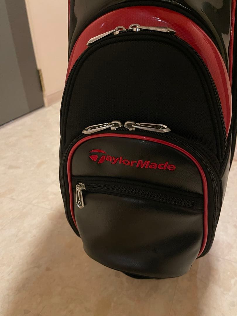 テーラーメイド　キャディバッグ　ブラック/レッド