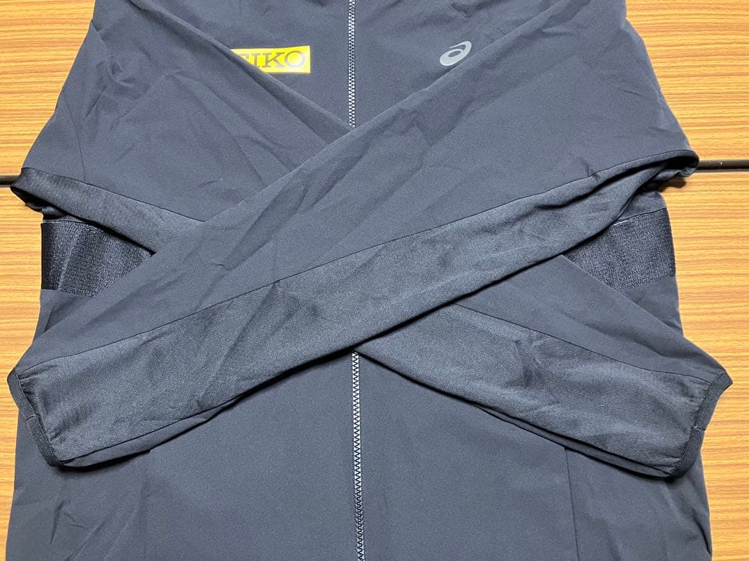 美品 アシックス ACTIBREEZEウーブンジャケット L 黒 SEIKOレア