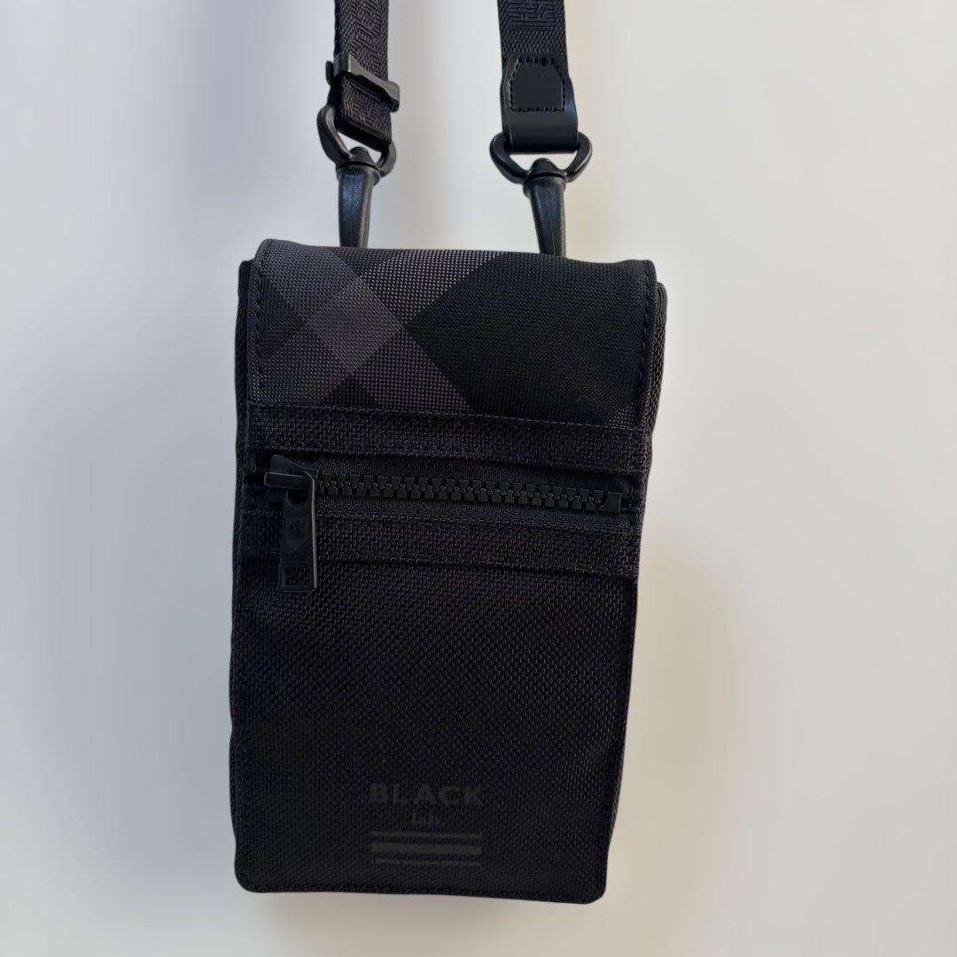 【BLACK LABEL】ブラック チェック柄 ミニショルダーバッグ　サコッシュ