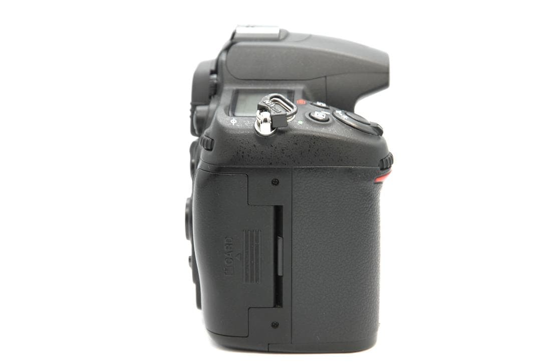 Nikon D7000 元箱付 28-200mm 動作品 44650枚 動作品