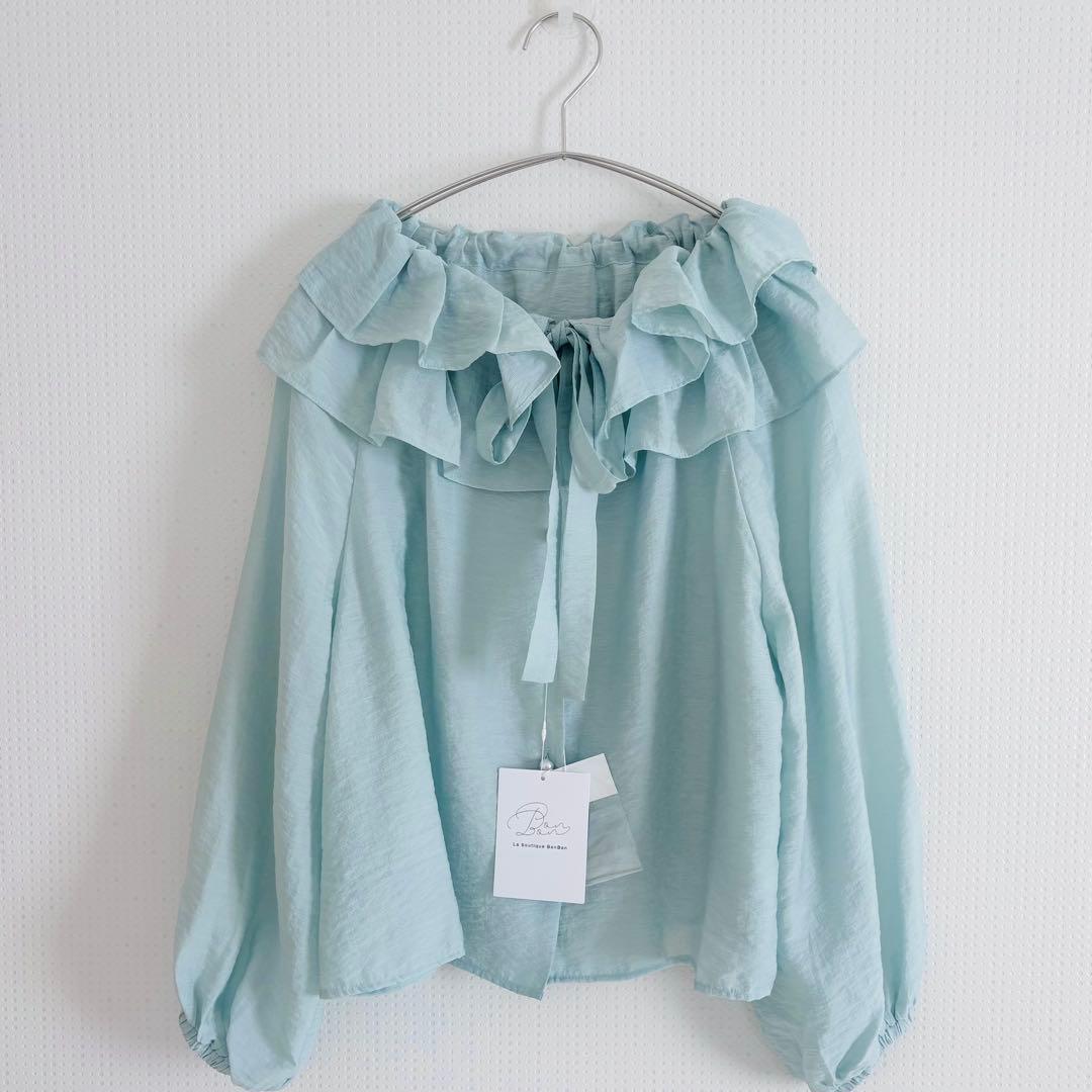 新品　La boutique BonBonギャザーフリルリボンブラウス　グリーン