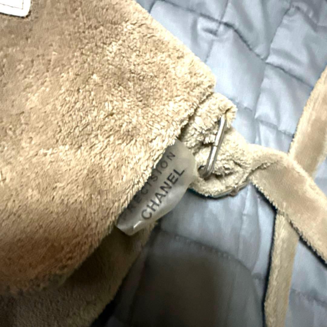 シャネルショルダーバッグ ベージュノベルティ