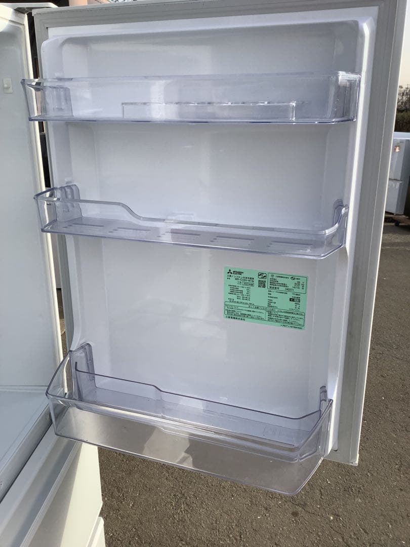 送料込み！2023年製 三菱 3ドア冷凍冷蔵庫 MR-C33H-W1 330L