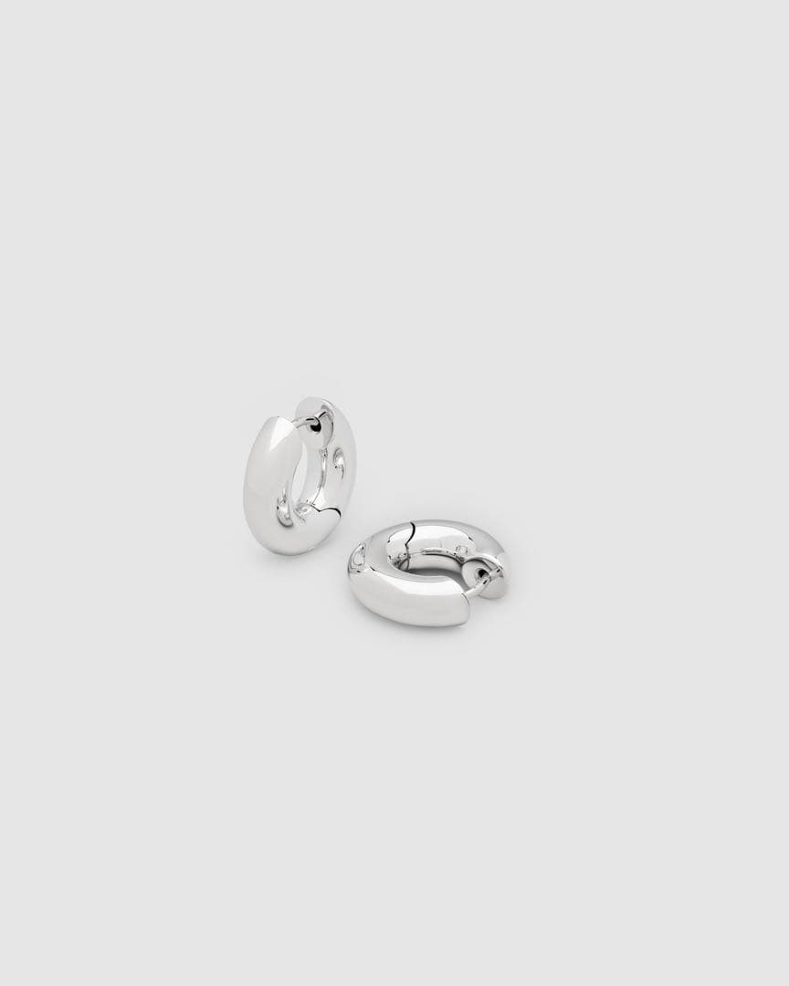 Tomwood ピアスChunky Hoops Small